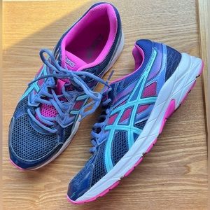 ASICS running shoes size 11
